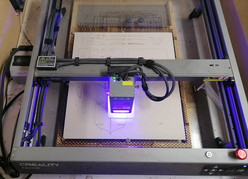 01_Falcon2_rez_web (jpg)